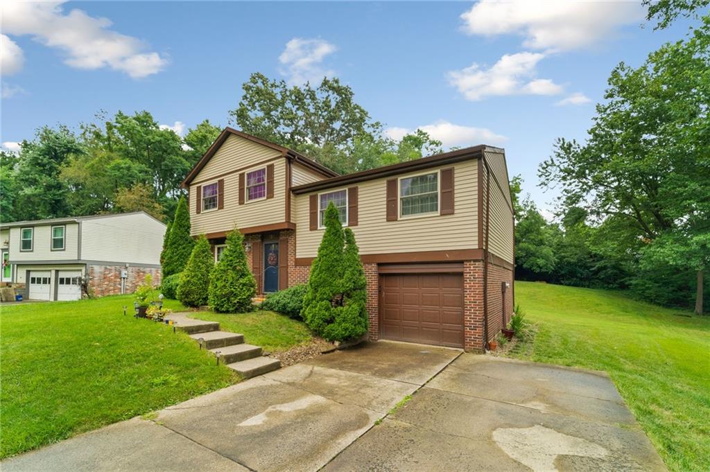 151 Deer Drive Washington, PA 15301 - Photo 3 of 25