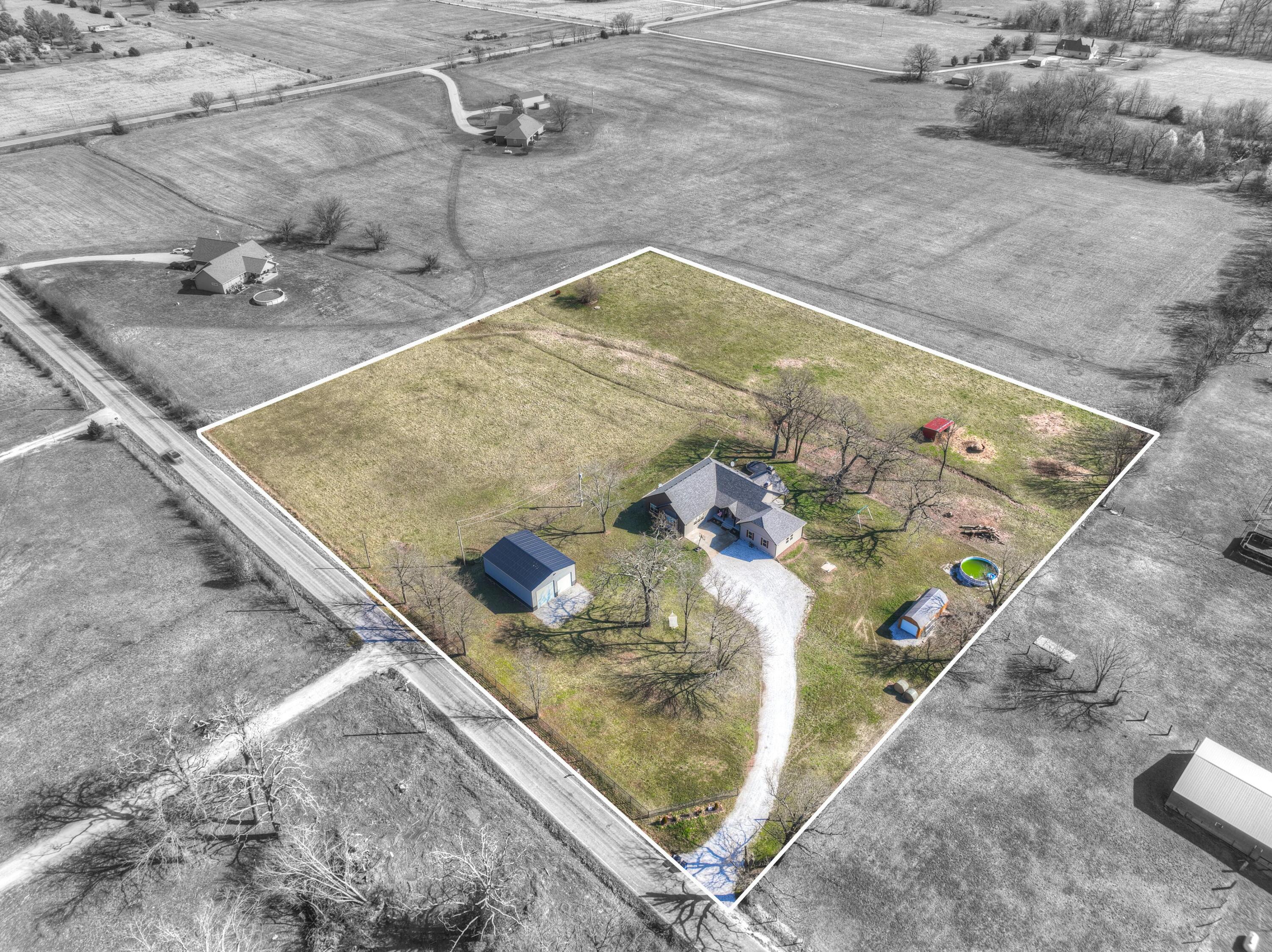 8161 Falcon Road Neosho, MO 64850 - Photo 62 of 68 062