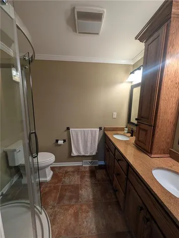 $350,000 | 7807 Northwest Schott Drive, Kansas City, MO 64152