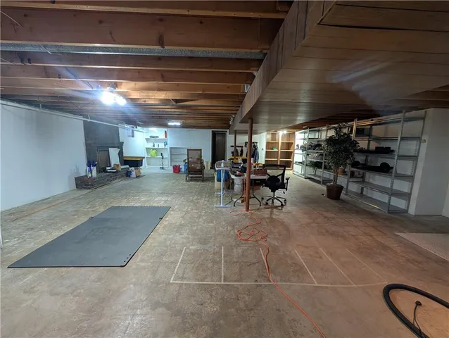 $350,000 | 7807 Northwest Schott Drive, Kansas City, MO 64152