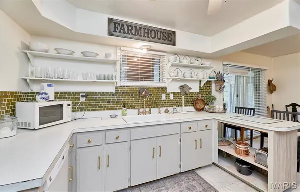 $424,500 | 7164 Windy Valley Lane, Pacific, MO 63069