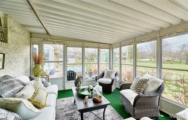 $424,500 | 7164 Windy Valley Lane, Pacific, MO 63069