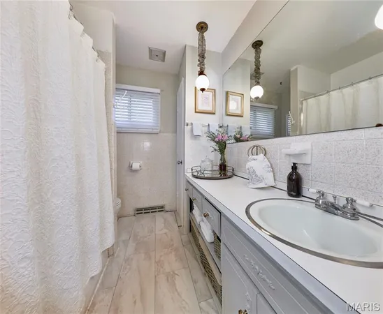 $424,500 | 7164 Windy Valley Lane, Pacific, MO 63069