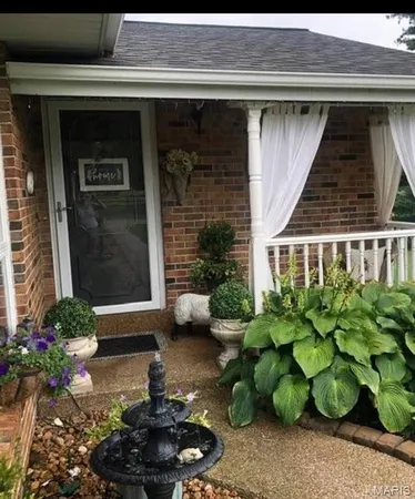 $424,500 | 7164 Windy Valley Lane, Pacific, MO 63069