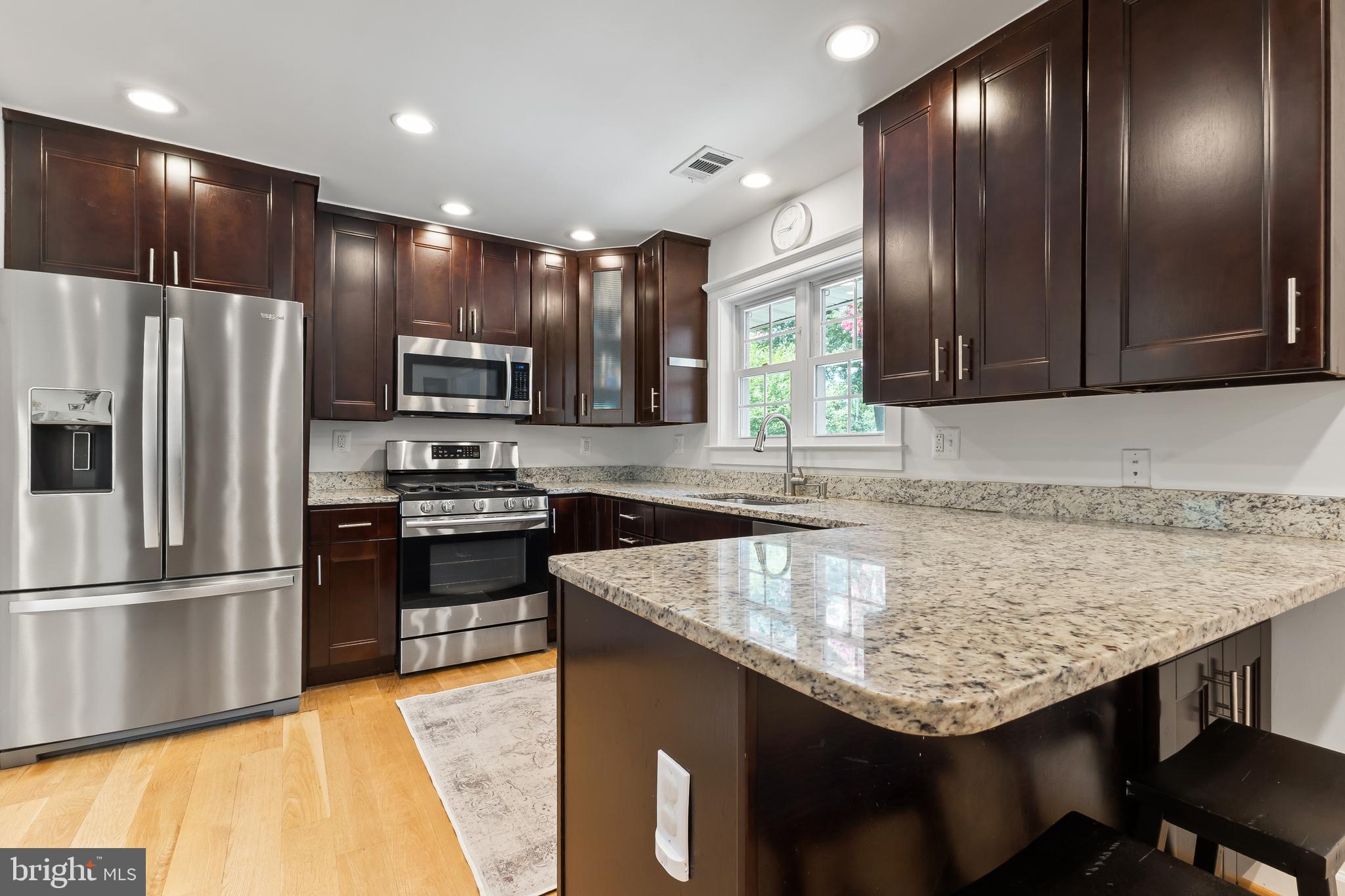 7935 Wellington Road Alexandria, VA 22308 - Photo 17 of 41 Gallery Image 17