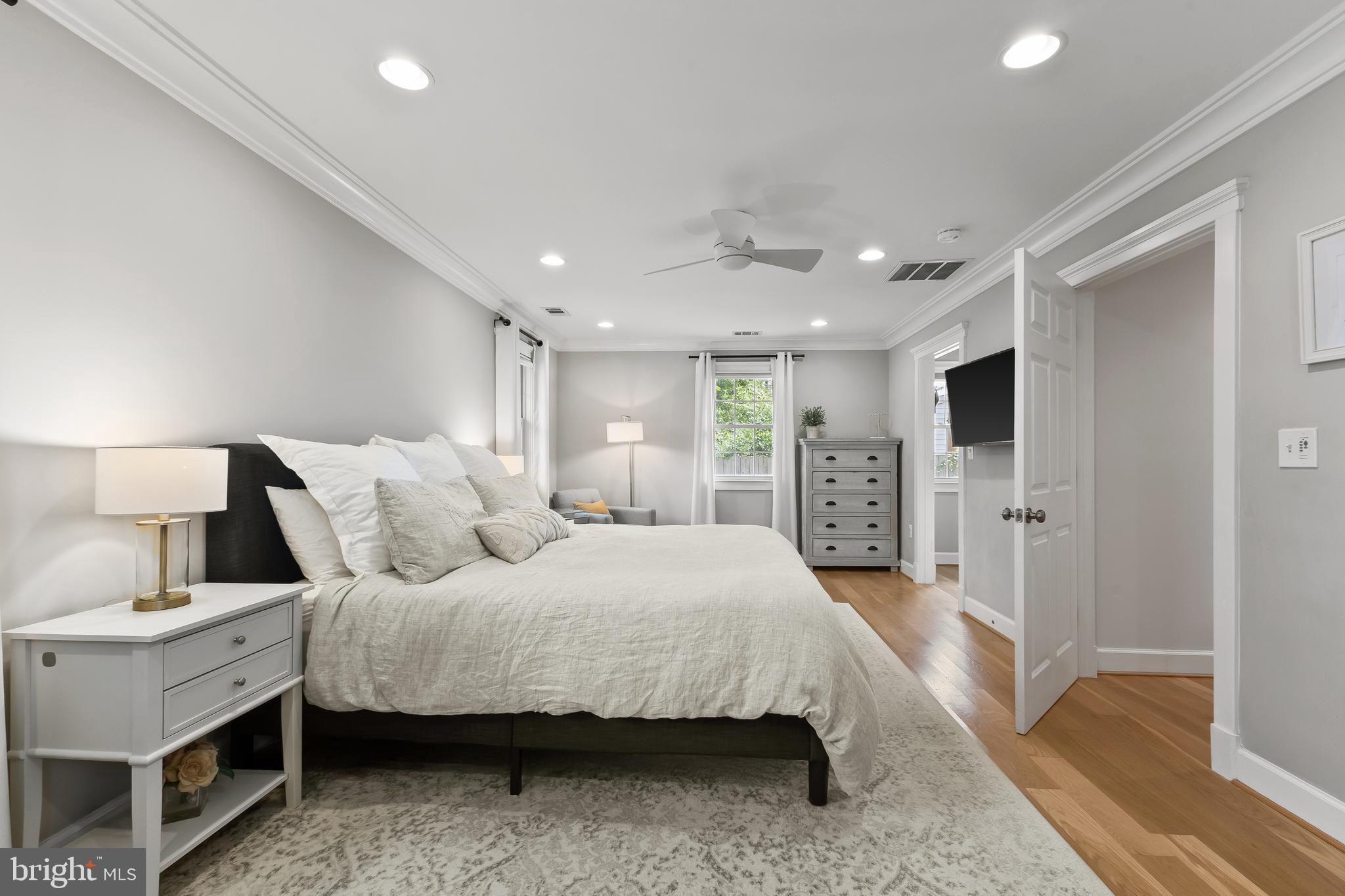 7935 Wellington Road Alexandria, VA 22308 - Photo 26 of 41 Gallery Image 26