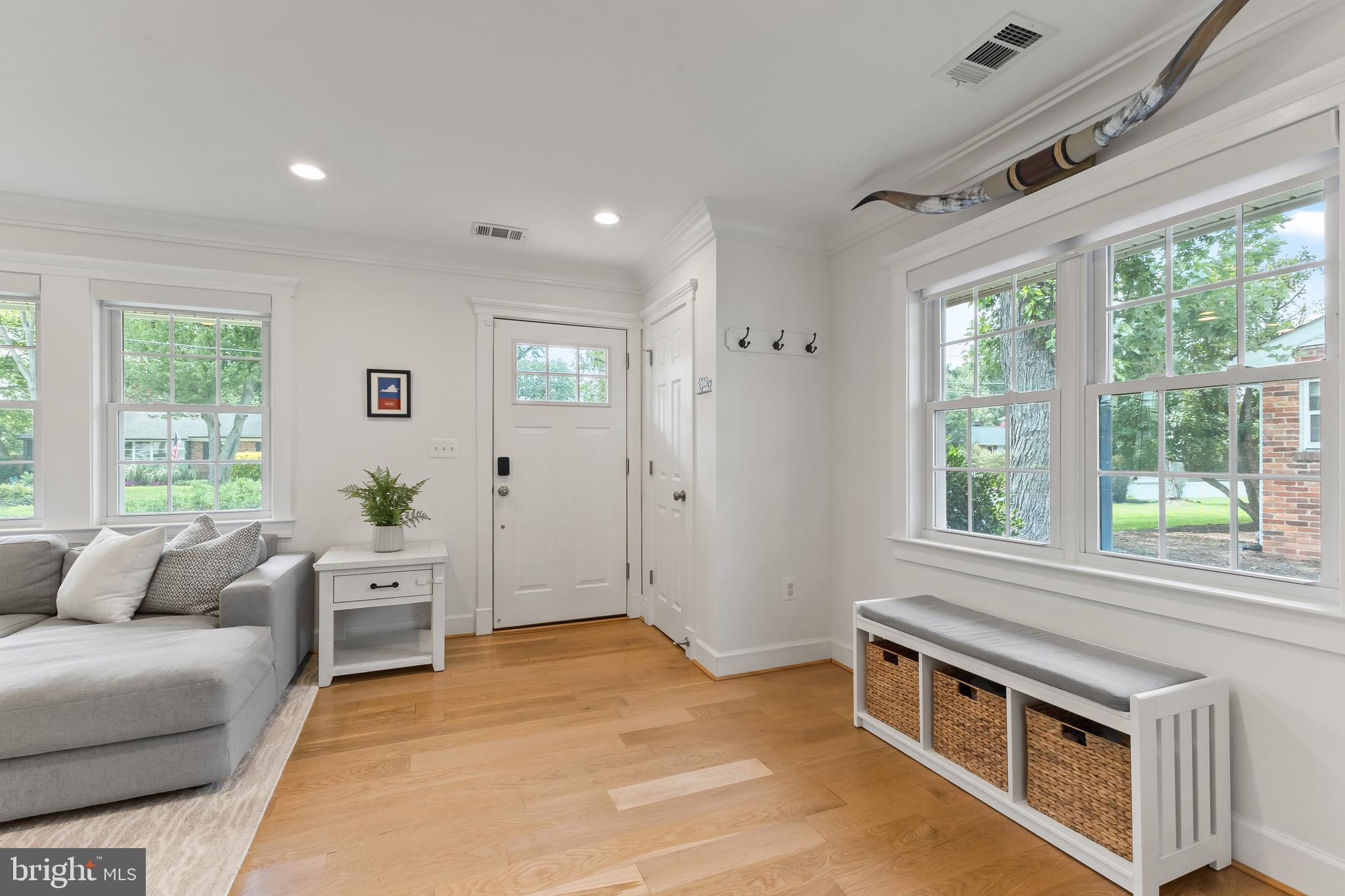 7935 Wellington Road Alexandria, VA 22308 - Photo 10 of 41 Gallery Image 10