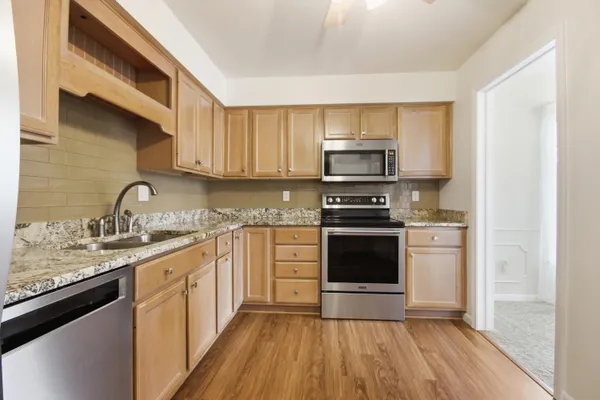 $220,000 | 2288 Bordeaux Walk, Unit D2, Highland, IN 46322