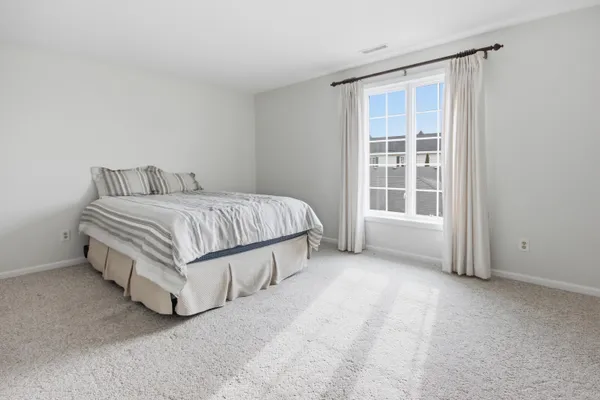 $220,000 | 2288 Bordeaux Walk, Unit D2, Highland, IN 46322