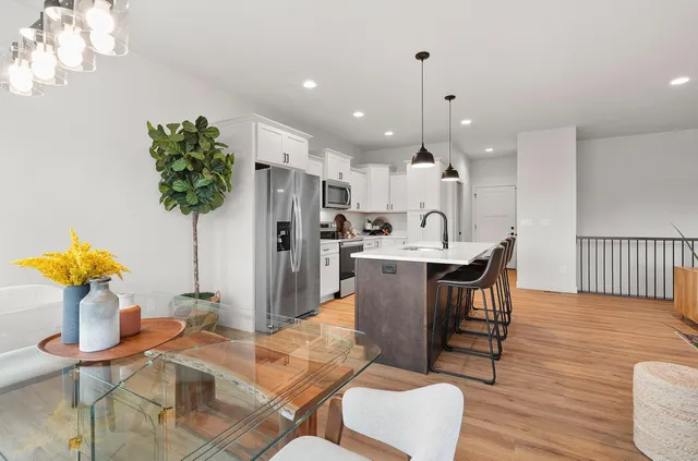 $454,900 | 201 Rivers Edge Drive, Kimberly, WI 54136