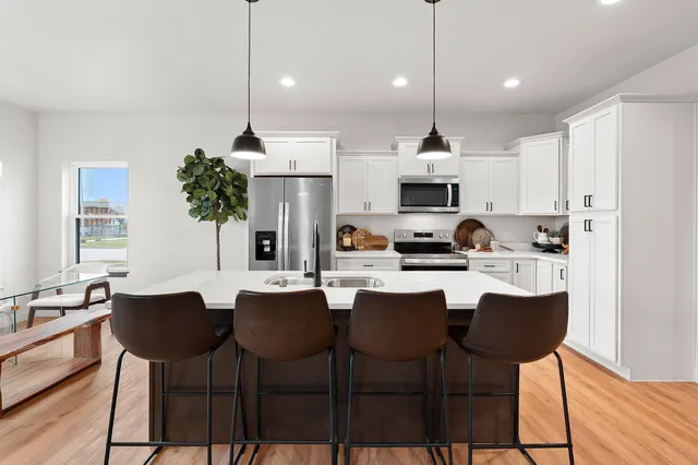 $454,900 | 201 Rivers Edge Drive, Kimberly, WI 54136