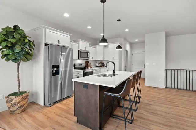 $454,900 | 201 Rivers Edge Drive, Kimberly, WI 54136