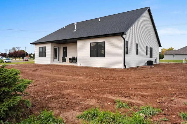 $454,900 | 201 Rivers Edge Drive, Kimberly, WI 54136