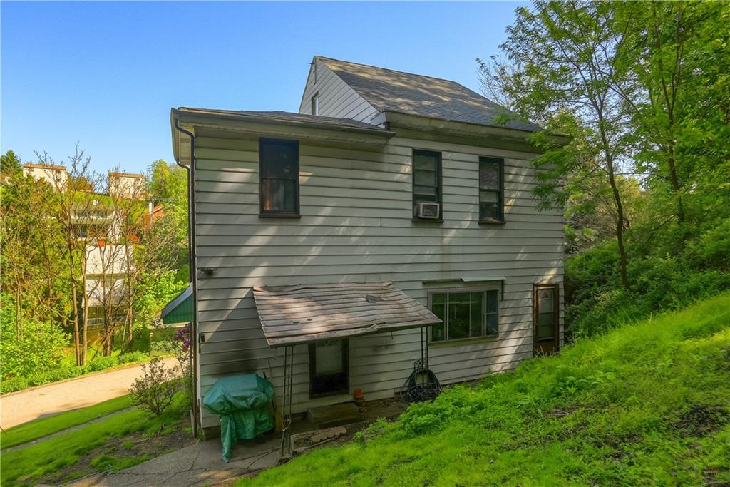 240 Mathilda Street Pittsburgh, PA 15209 - Photo 11 of 36