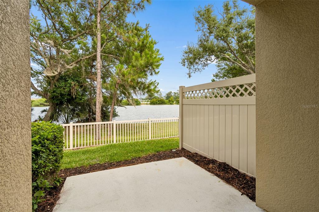9210 Fox Sparrow Road Tampa, FL 33626 - Photo 4 of 36