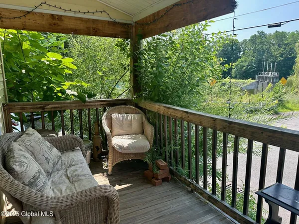 $825,000 | 50-52 Gates Avenue, Victory, NY 12871