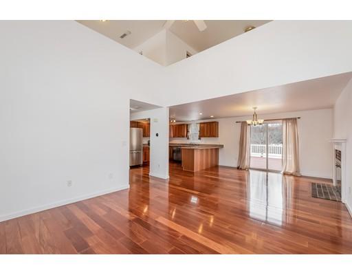 42 Clark Road Shirley, MA 01464 - Photo 5 of 27 Gallery Image 5