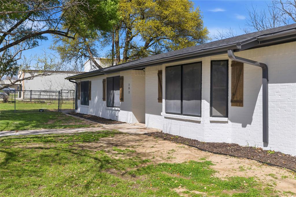 102 James Boulevard Early, TX 76802 - Photo 5 of 30