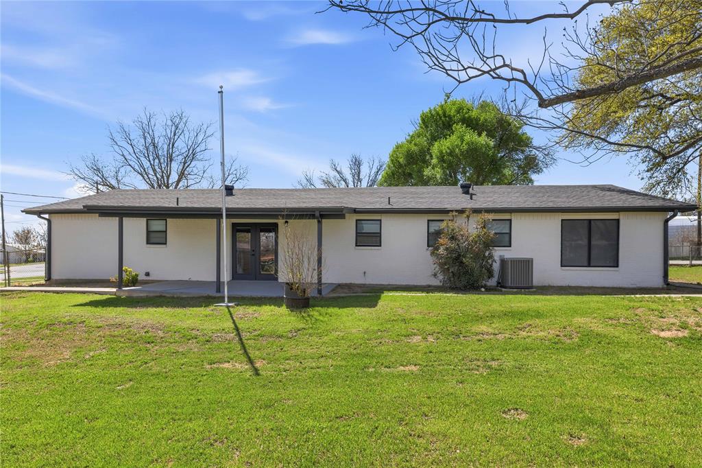 102 James Boulevard Early, TX 76802 - Photo 6 of 30