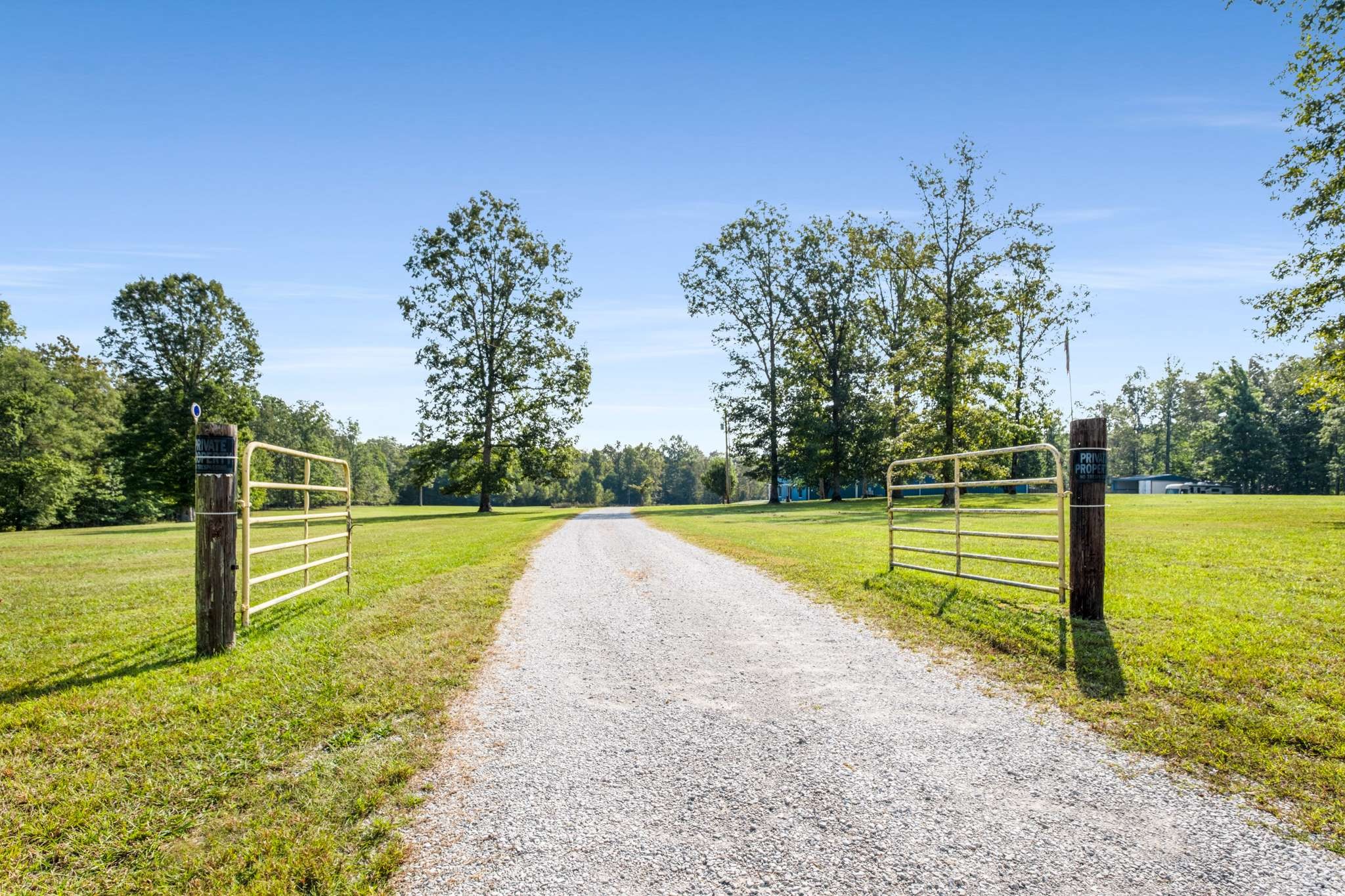 456 Lakewood Park Road Beechgrove, TN 37018 - Photo 2 of 63