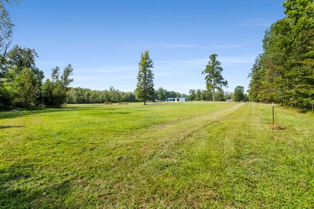 $950,000 | 456 Lakewood Park Road, Beechgrove, TN 37018