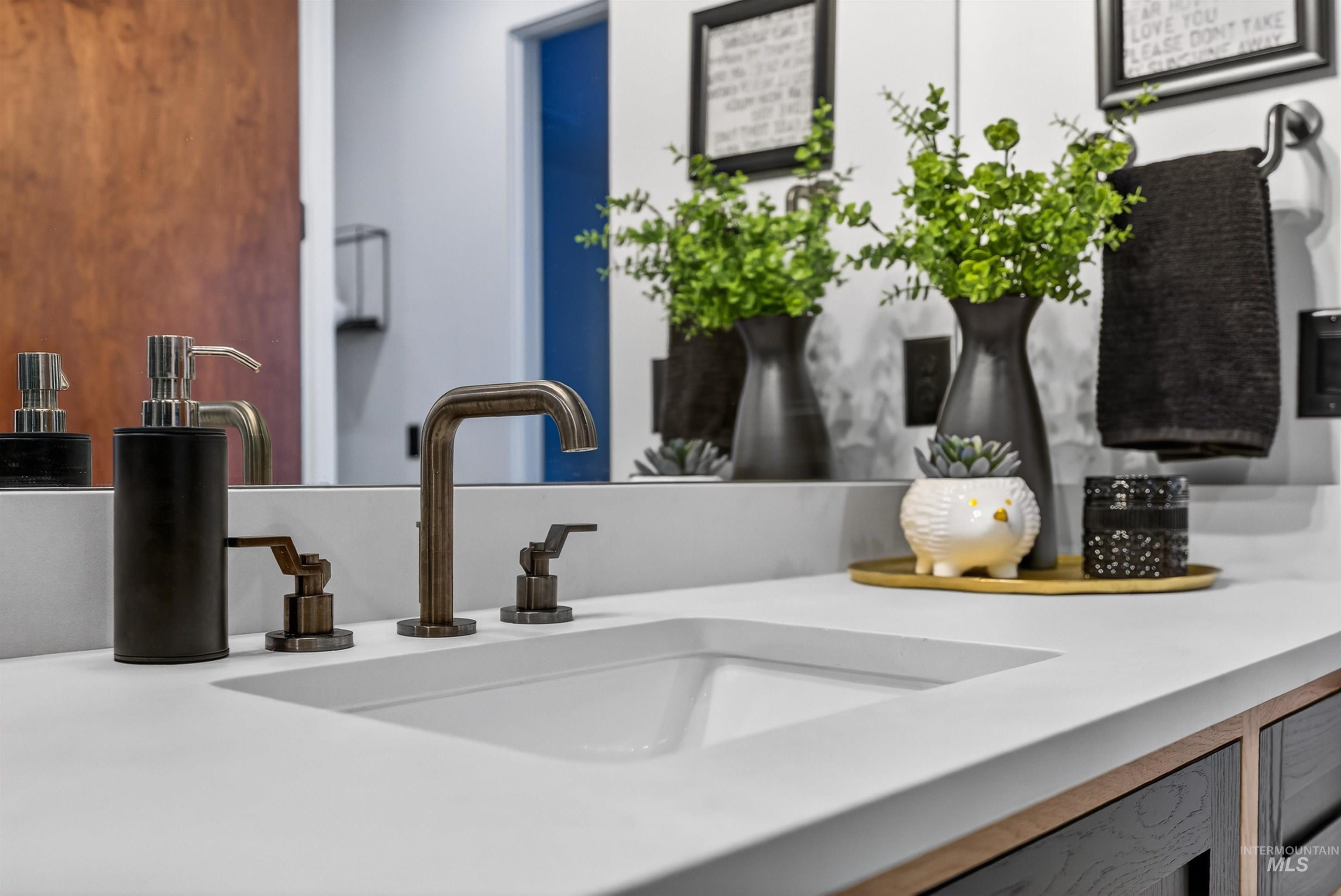2526 West Rustic Forge Street Eagle, ID 83616 - Photo 39 of 50 Bathroom view of double vanity
