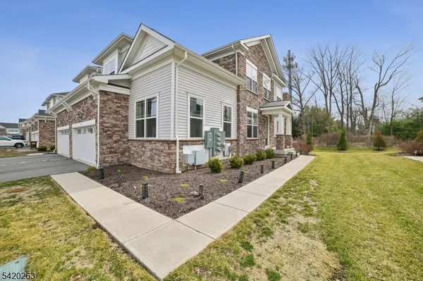 $6,100 | 25 Stone Court, Morristown, NJ 07960