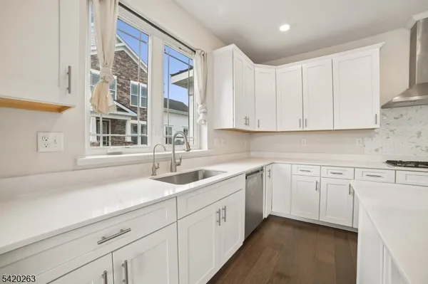 $6,100 | 25 Stone Court, Morristown, NJ 07960