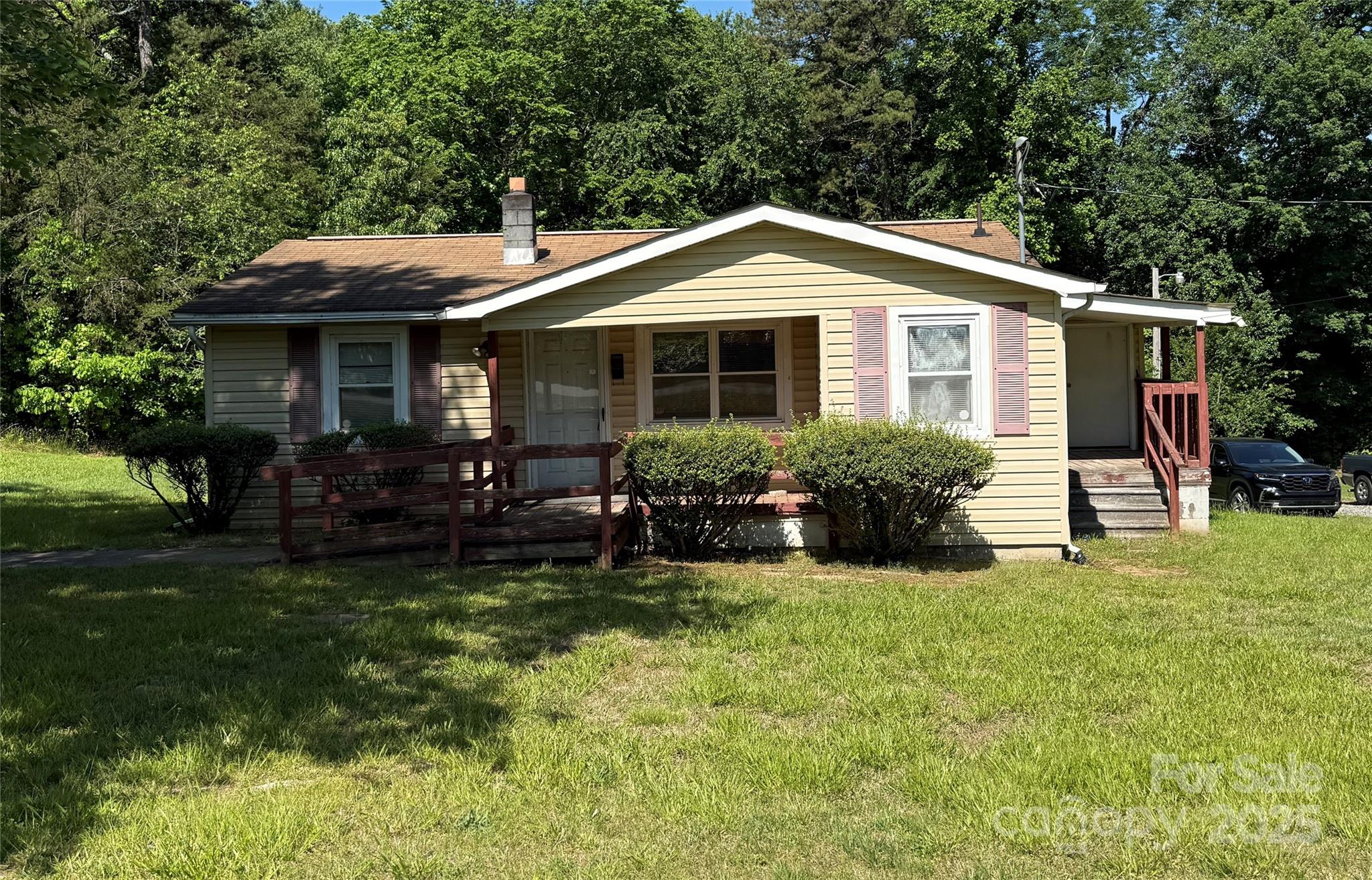 910 Absher Road Statesville, NC 28625 - Photo 1 of 20 Gallery Image 1