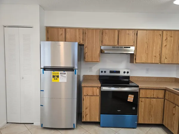 $2,500 | 2217 Cypress Island Drive, Unit 708, Pompano Beach, FL 33069