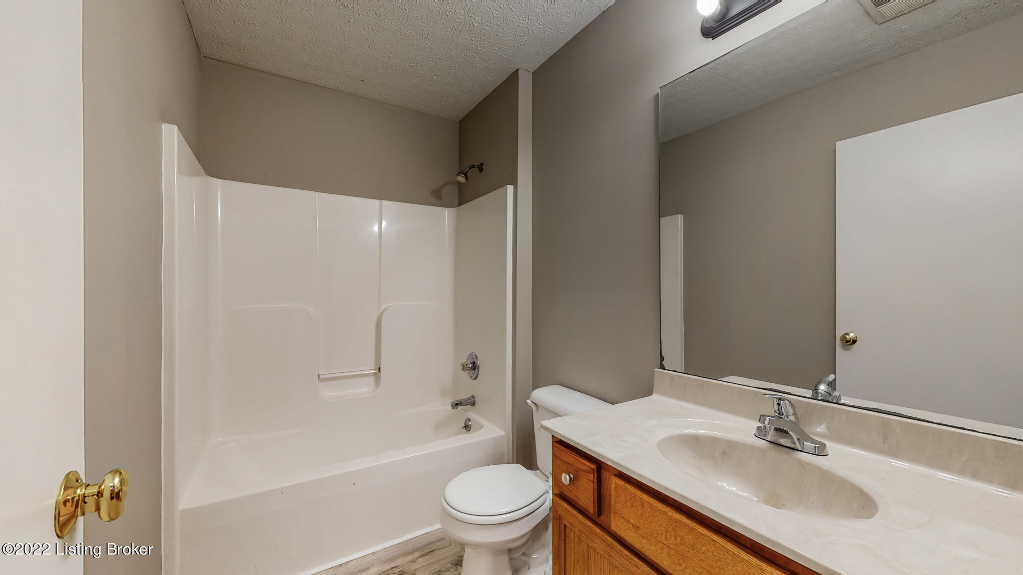 7907 Westbrook Road Louisville, KY 40258 - Photo 23 of 41 7907 Westbrook Rd Louisville KY 40258-15