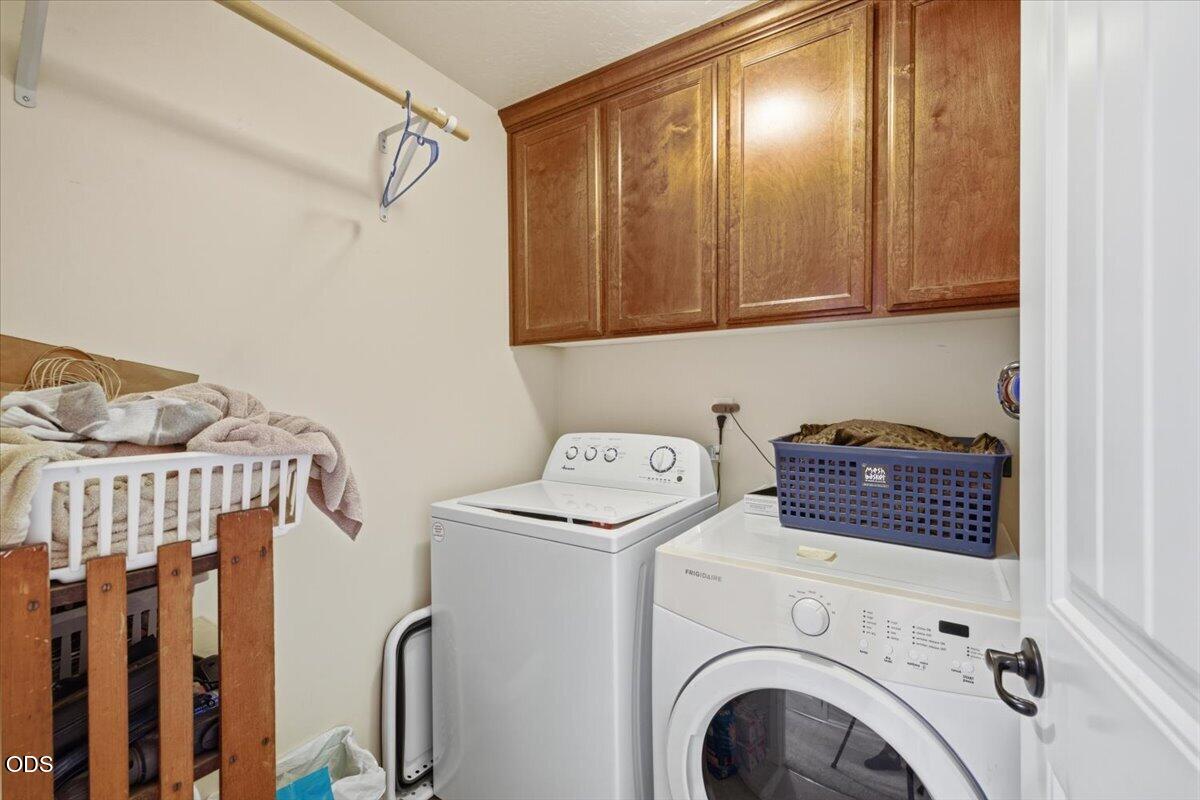 613 Nottingham Terrace Eagle Point, OR 97524 - Photo 15 of 25 Gallery Image 15
