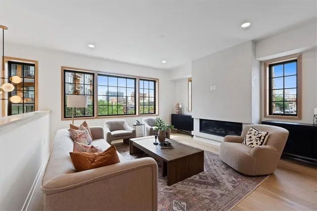 $799,000 | 537 East 19th Street, Kansas City, MO 64108