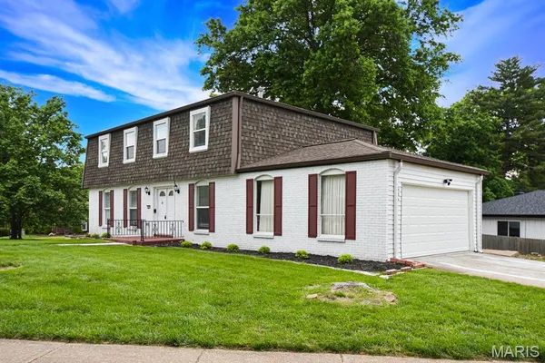 $3,500 | 306 Bright Meadows Drive, Ballwin, MO 63011