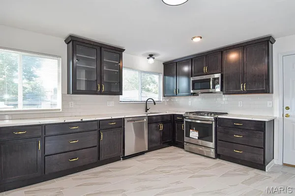 $3,500 | 306 Bright Meadows Drive, Ballwin, MO 63011