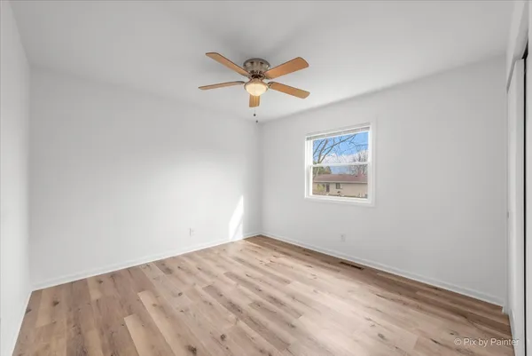 $359,900 | 765 Dartmoor Drive, Crystal Lake, IL 60014