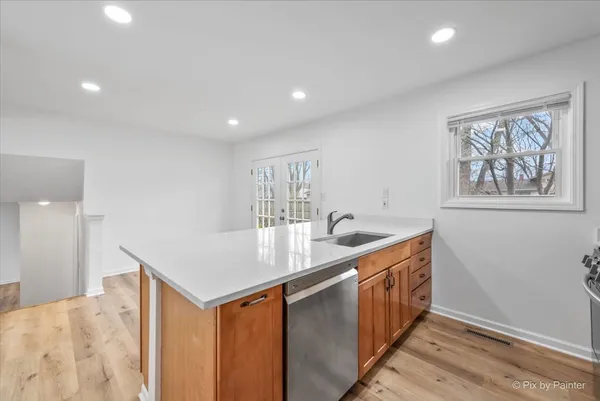 $359,900 | 765 Dartmoor Drive, Crystal Lake, IL 60014