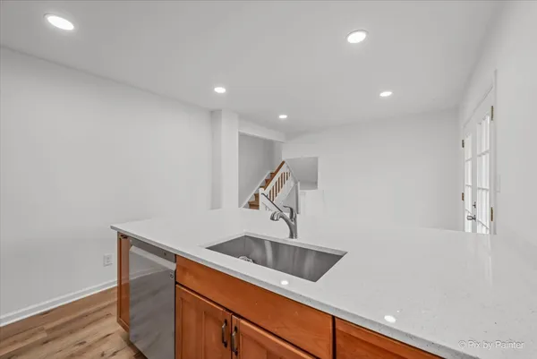 $359,900 | 765 Dartmoor Drive, Crystal Lake, IL 60014