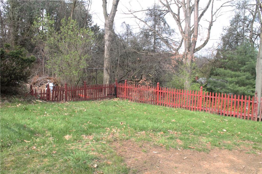 67 Warren Street Pittsburgh, PA 15205 - Photo 39 of 39 a view of a backyard with wooden fence