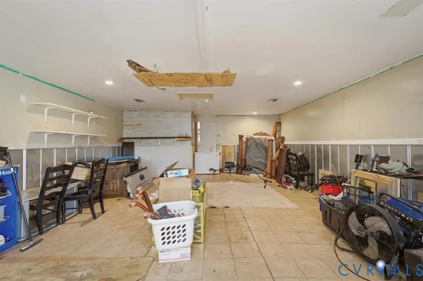 a view of a storage & utility room