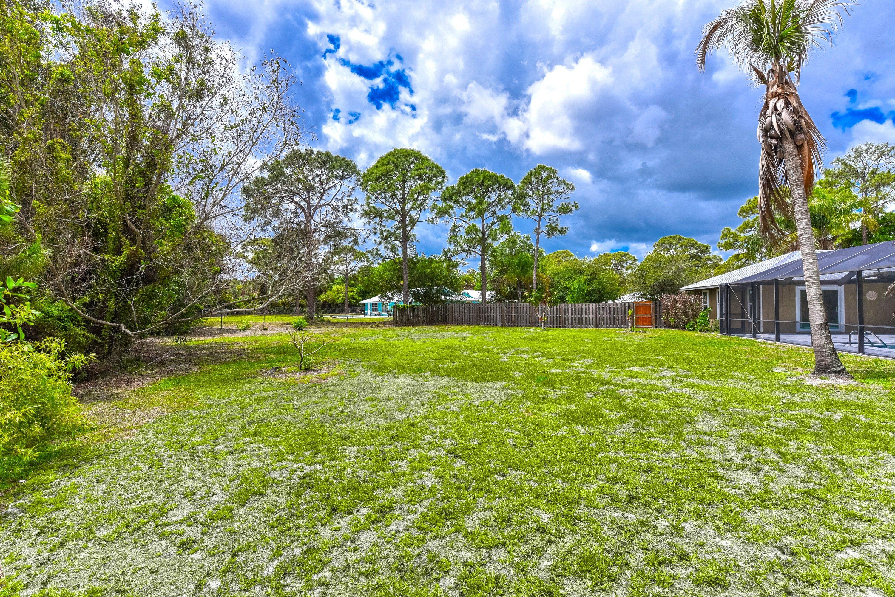 2094 Southwest Pitts Terrace Stuart, FL 34997 - Photo 32 of 43 2094 SW Pitts Terr-011-011-3000x2003