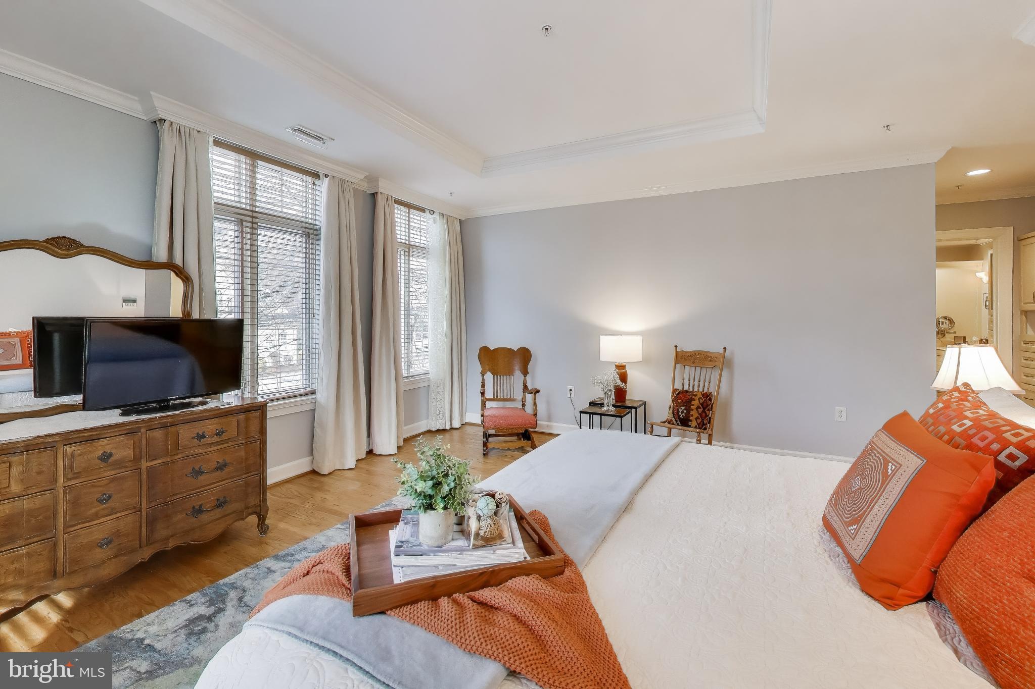 7405 Arlington Road, Unit 202 Bethesda, MD 20814 - Photo 26 of 41 Primary bedroom with extra space for sitting area