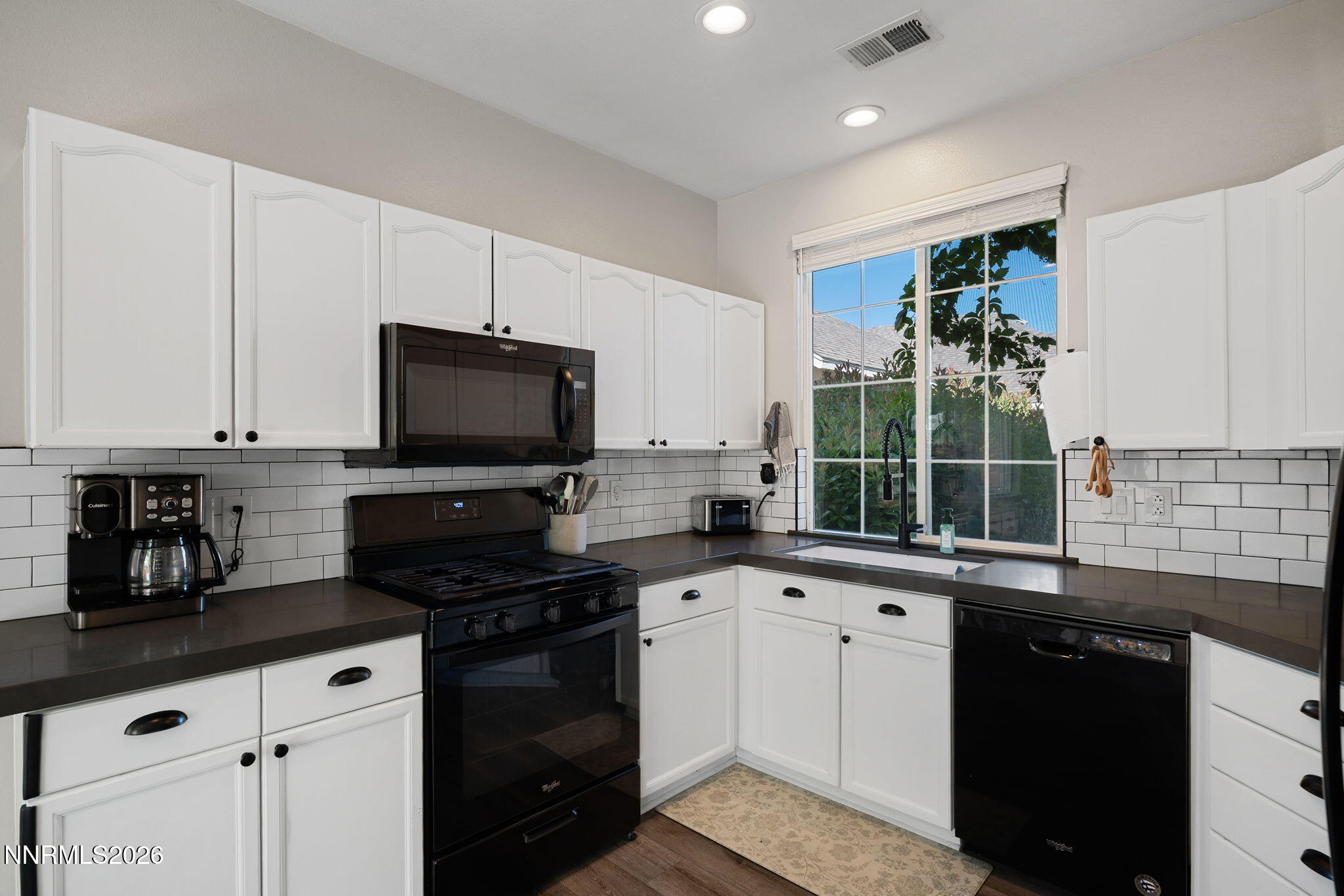 3528 Heron's Circle Reno, NV 89502 - Photo 11 of 31 10-web-or-mls-3528 Herons Ct-11