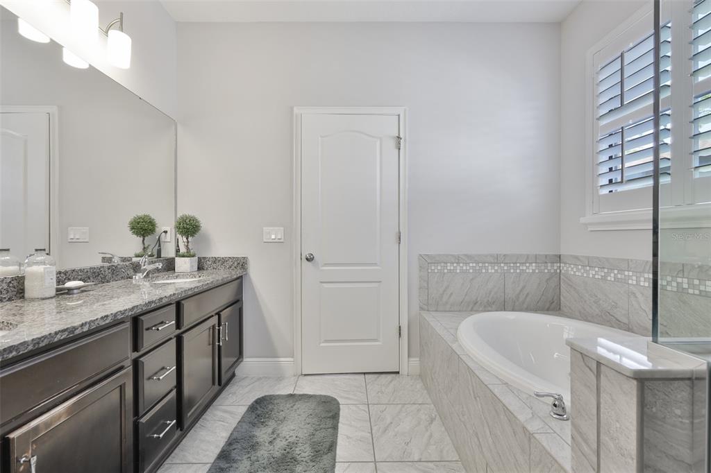 11014 Brahman Ranch Circle Riverview, FL 33578 - Photo 23 of 39