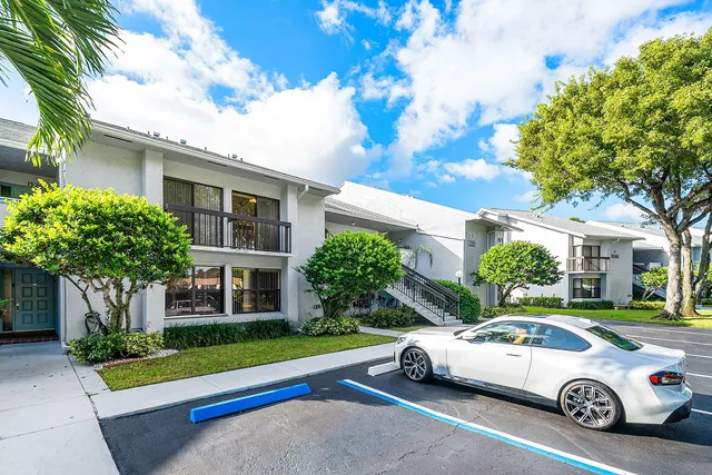 $2,700 | 5054 Golfview Court, Unit 1525, Delray Beach, FL 33484