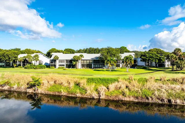 $2,700 | 5054 Golfview Court, Unit 1525, Delray Beach, FL 33484