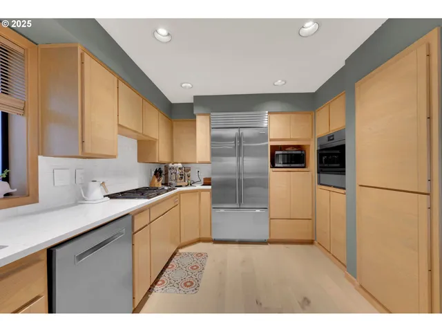 $799,900 | 2590 Bowmont Drive, Eugene, OR 97405