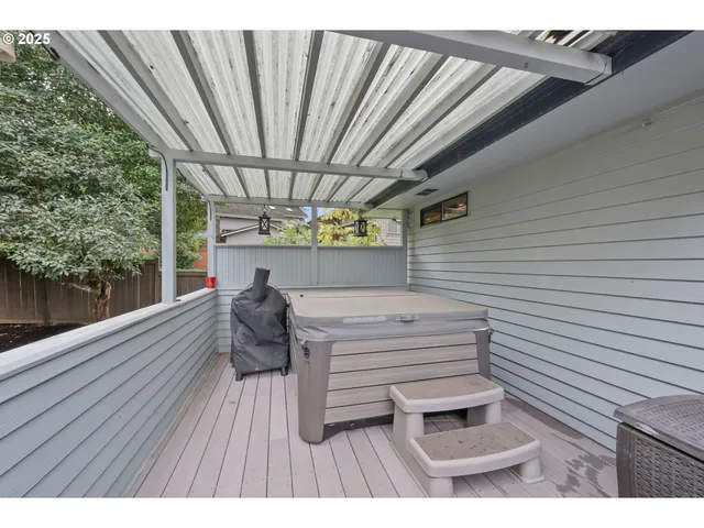 $799,900 | 2590 Bowmont Drive, Eugene, OR 97405