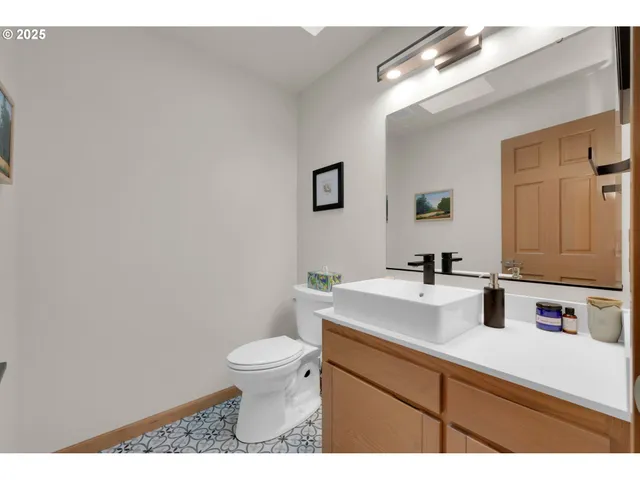 $799,900 | 2590 Bowmont Drive, Eugene, OR 97405