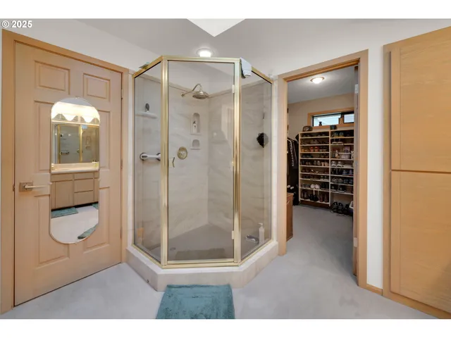 $799,900 | 2590 Bowmont Drive, Eugene, OR 97405